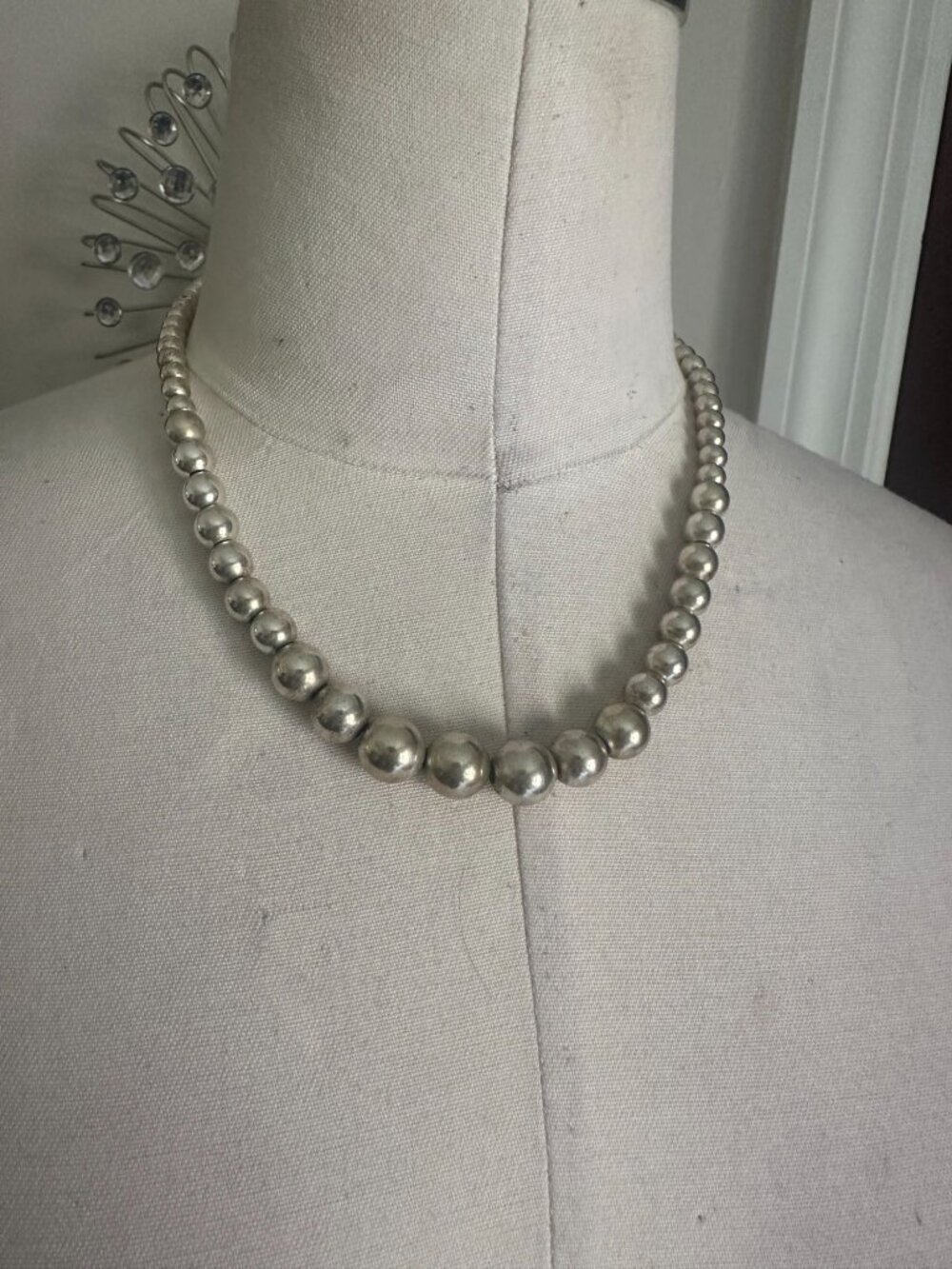 Stunning vintage sterling graduated beaded necklace weighs almost 100 grams